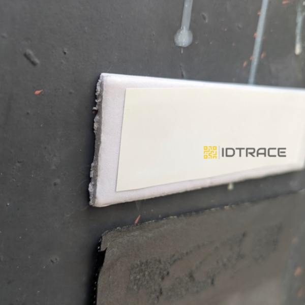 Étiquette RFID On-Metal pas chère : l’astuce simple de la mousse adhésive (jusqu’à –80 %)